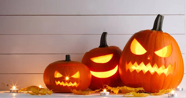 Halloween Pumpa Huvud Jack Lykta Och Ljus Trä Bakgrund — Stockfoto