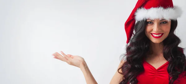 Piuttosto Pin Stile Santa Ragazza Cappello Rosso Con Qualcosa Mano — Foto Stock