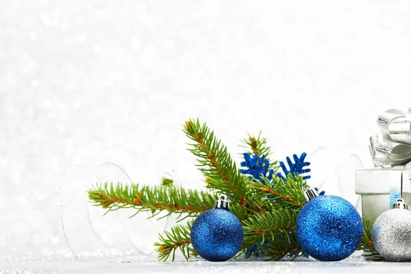 Vánoční Jedle Větev Dekorace Pozadí Abstraktní Stříbrný — Stock fotografie