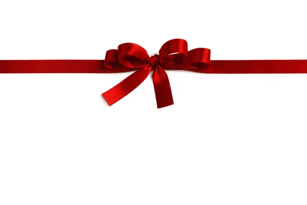 新的红色缎带和弓隔离在白色背景 假日礼物概念 — 图库照片
