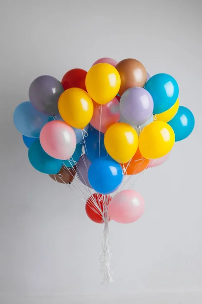 Veel kleurrijke ballonnen — Stockfoto