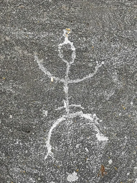 Petroglyphe in Stein gemeißelt — Stockfoto