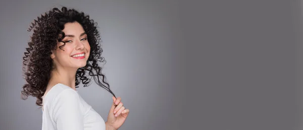 Retrato de mujer hermosa — Foto de Stock