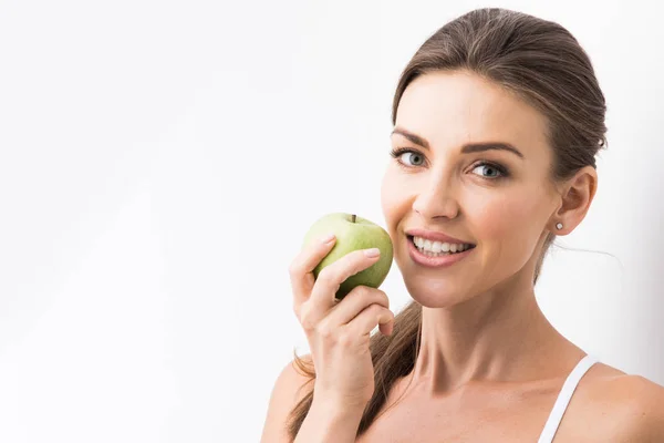 Mujer perfecta con manzana — Foto de Stock