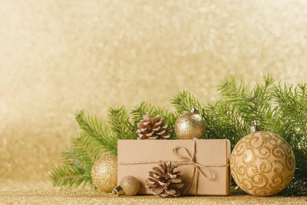 圣诞礼品盒和装饰 — 图库照片