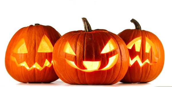 Drei Halloween Kürbisse Isoliert Auf Weißem Hintergrund — Stockfoto
