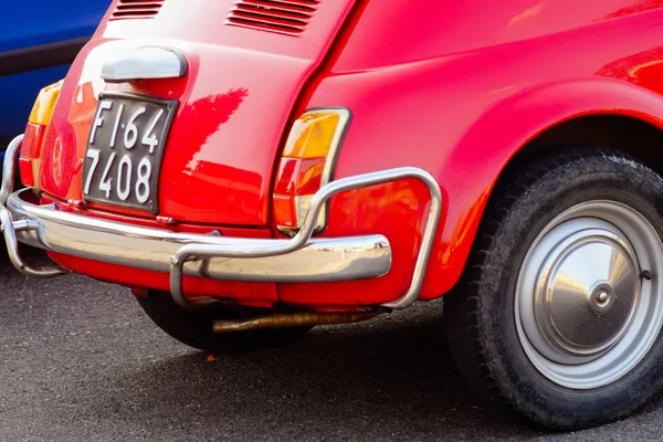 FIAT 500 carro vintage — Fotografia de Stock