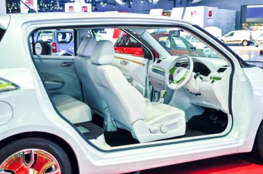 Rusya, Moskova, Merkezi'ne, 29 Ağustos - 9 Eylül 2012: Suzuki Swift Menzil Geniflletici 4 Moskova Uluslararası Otomobil salonu (Mias 2012)