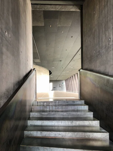 Escalier Métal High Tech Dans Bâtiment Moderne — Photo