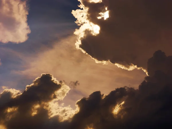 劇的な暗い曇りの空 自然背景 — ストック写真