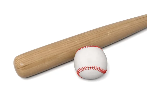 3d rendu d'une batte de baseball en bois avec enveloppe noire sur la poignée située près d'une boule de cuir blanc . — Photo