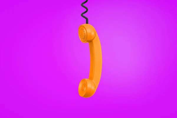 3D-weergave van een oranje retro telefoon ontvanger hangt aan een zwarte koord op een paarse achtergrond. — Stockfoto