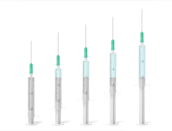 Representación en 3D de un conjunto de jeringas médicas de seguridad con agujas aisladas sobre fondo blanco —  Fotos de Stock