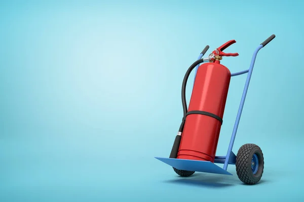 3d representación de gran extintor de incendios rojo en camión de mano azul que está de pie en media vuelta sobre fondo azul claro con espacio de copia . — Foto de Stock