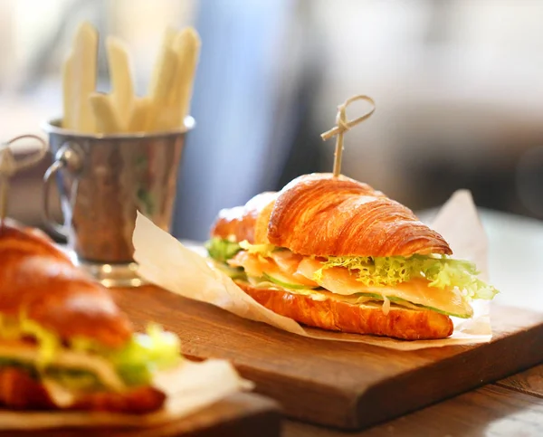 Makrofoto Leckere Große Sandwiches Fish Chips Einem Café — Stockfoto