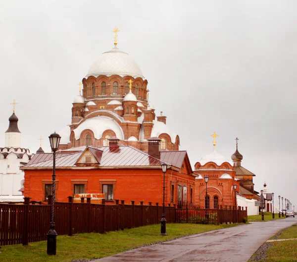 Foto Van Een Mooie Oude Tempel Een Eiland Tatarije — Stockfoto
