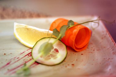 Makro havuç ve limon bir restoran snack fotoğrafı