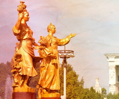 Bir retro Çeşme heykel fotoğrafı