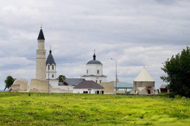Eski minare ve Tataristan tapınaklarda fotoğrafı