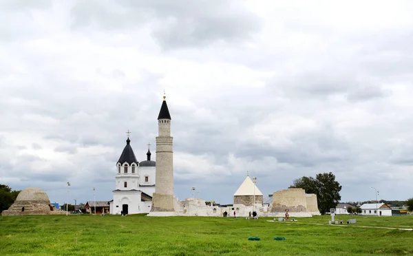 Foto Antigos Minaretes Templos Tartaristão — Fotografia de Stock