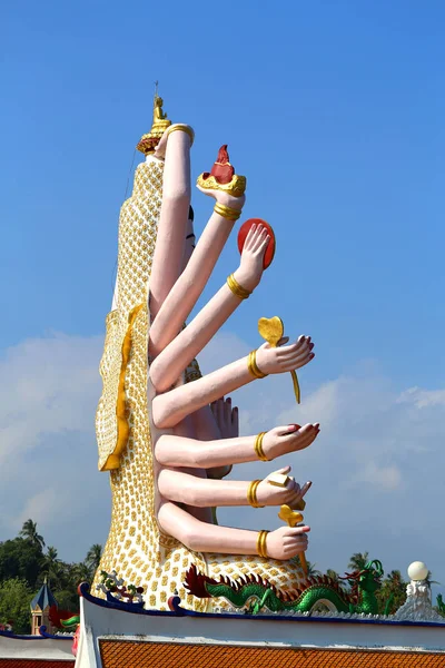 Foto Einer Mehrarmigen Göttin Auf Einer Insel Thailand — Stockfoto