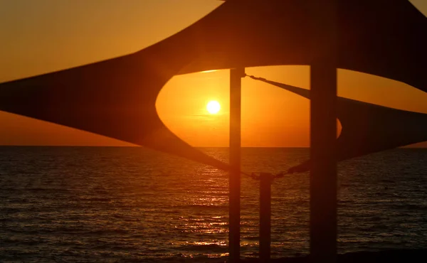 Magnífico Pôr Sol Mar Uma Noite Quente Outono Ensolarada — Fotografia de Stock