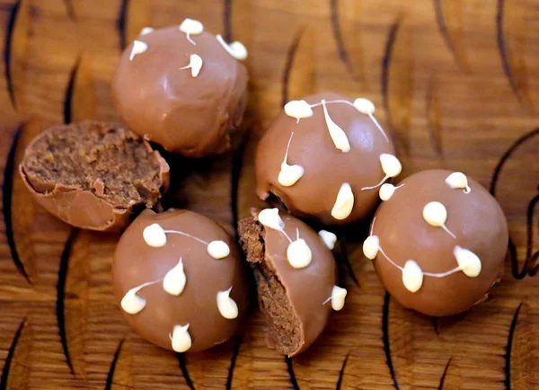 Macro Foto Van Verse Aardappel Gebak Met Cacao Een Houten — Stockfoto