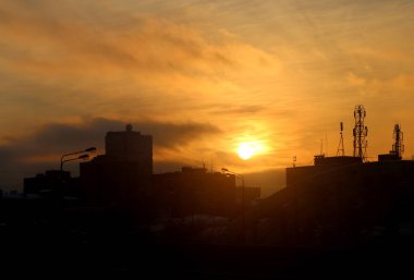 Akşam kentin parlak fotoğraf arka plan günbatımı