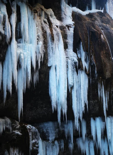 Foto Helle Natur Gefrorene Wasserfälle Winter Den Bergen — Stockfoto