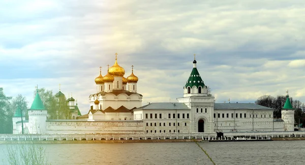 Photo Rétro Monastère Ipatiev Sur Volga Dans Vieille Ville Russe — Photo