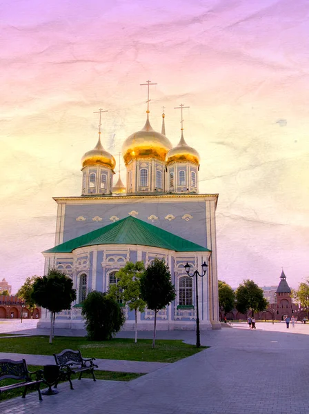 Фото старой православной церкви в русском городе — стоковое фото