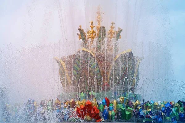 Photo of the beautiful fountain in Moscow on the exhibition — Stock Photo, Image