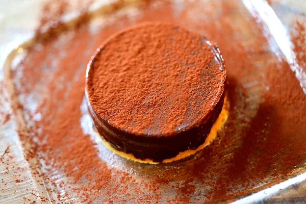 Foto de un delicioso pastel de chocolate — Foto de Stock