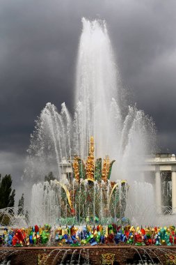 Altın çeşme Taş Çiçek güzel fotoğraf