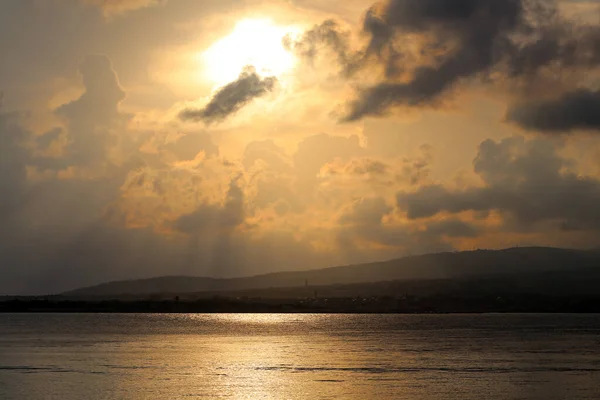 Vackert Foto Havet Landskapet Kvällen Vid Solnedgången — Stockfoto