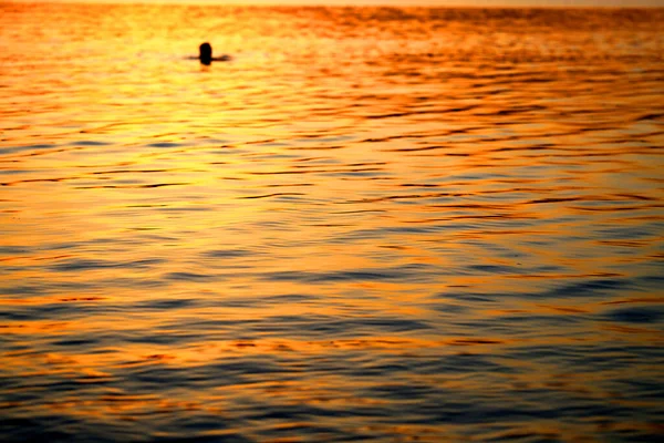 Красивый Фотофон Морских Волн Закате Летом — стоковое фото