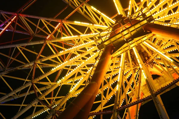 Schönes Foto Eines Leuchtenden Riesenrads Einem Nachtpark — Stockfoto