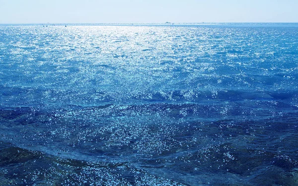 Fénykép háttér kék átlátszó tengervíz — Stock Fotó