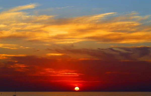 Красивая Фотография Морского Пейзажа Вечером Закате — стоковое фото