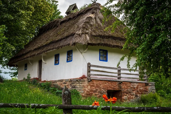 Oud Huis Traditioneel Oekraïens Plattelandsdorp — Stockfoto