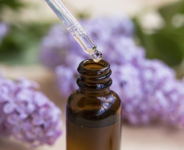 Damlalık ile çiçek Doğal Aromaterapi yağ şişe