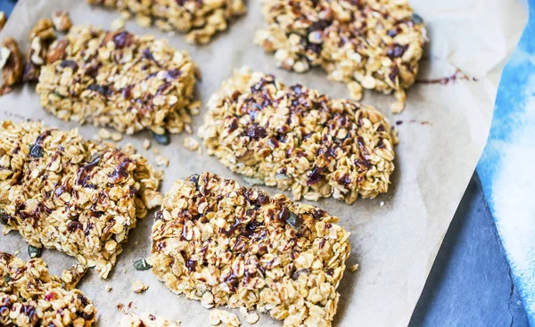 Barras Granola Caseiro Com Aveia Nozes Sementes Xarope Chocolate Alimentação — Fotografia de Stock