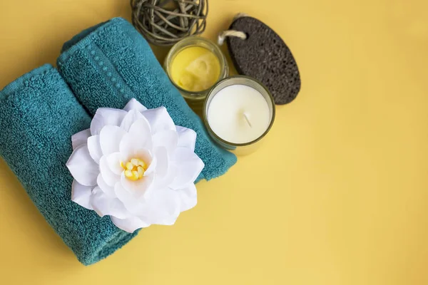 Vista Superior Naturaleza Muerta Del Spa Con Flor Lirio Agua —  Fotos de Stock