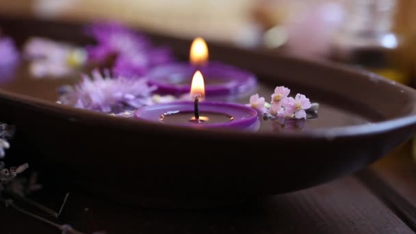 Velas Spa Encendidas Spa Tranquilo Relajar Tranquilo Concepto Naturaleza Muerta — Vídeo de stock