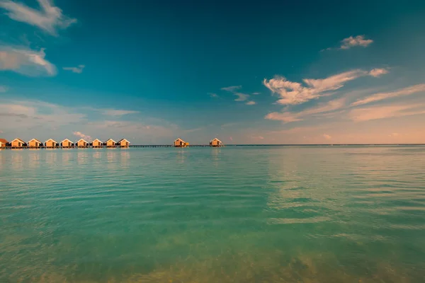 Coucher Soleil Sur Île Des Maldives Villas Aquatiques Avec Paysage — Photo