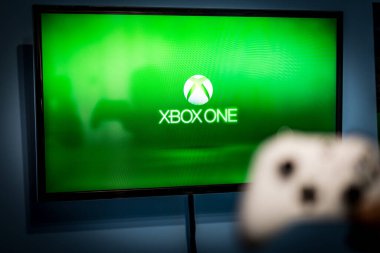 Debrecen, Macaristan, 19 yaşında. Kasım 2017 Xbox 1 ekranı, açılış ekranı, e-oyunlar, çevrimiçi oyun, konsol oyunu. E spor arka planı