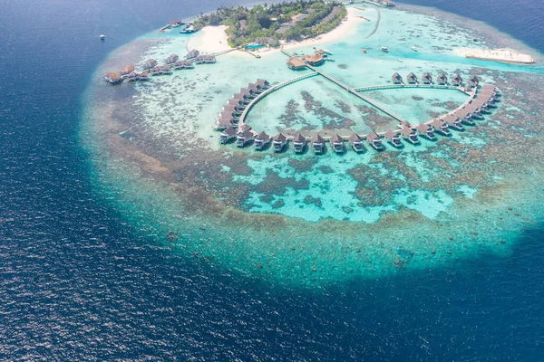 Aerial View Tropical Island Turquoise Water Luxurious Water Villas Tropical — Stock Photo, Image