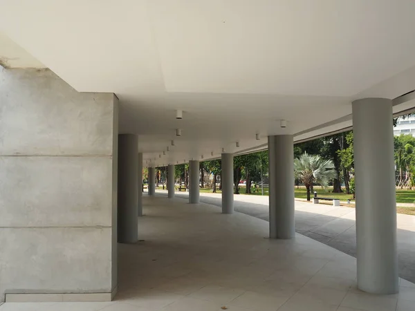Jakarta Indonésia Agosto 2018 Pilares Sob Anfiteatro Parque Lapangan Banteng — Fotografia de Stock