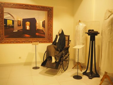 Jakarta, Endonezya - 2 Ağustos 2018: Geçmişi açıklamak Katolik nesneleri koleksiyonu ve geliştirme Endonezya Katolikliğin Müzesi Katedral (Cathedral Museum) vardır.