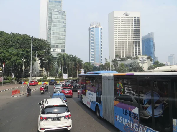 Jakarta Indonesia August 2018 Traffic Jalan Thamrin Bundaran Hotel Indonesia — ストック写真